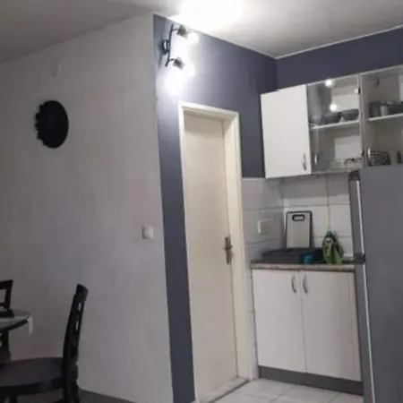 Mira Roso - One Bedroom 2 Apartment *