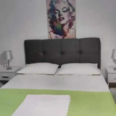 Apartment Mira Roso - One Bedroom 2 *