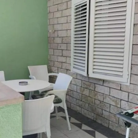 Mira Roso - One Bedroom 2